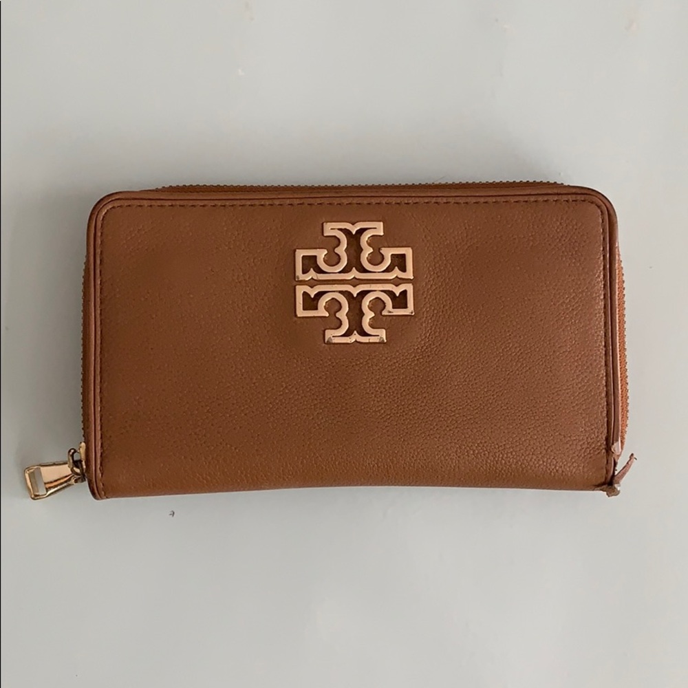 TORY BURCH LEATHER WALLET
